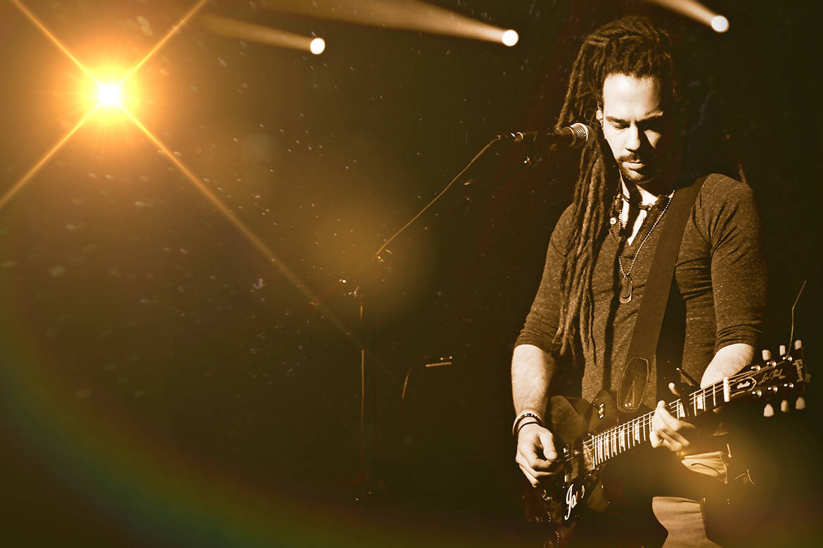 50 Professional Lens Flare Overlays - Part 1